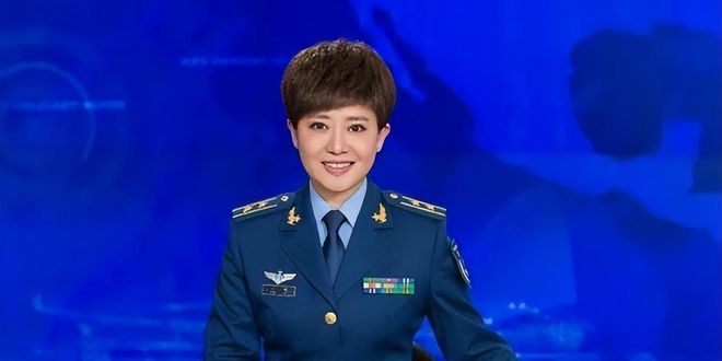 軍事節(jié)目女主持人，閃耀熒屏的星光，軍事節(jié)目女主持人，熒屏上的璀璨星光