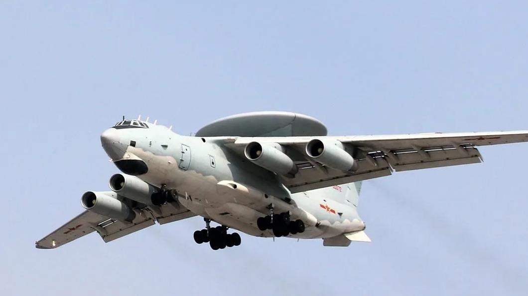 空警預(yù)警機(jī)2000，技術(shù)前沿的空中衛(wèi)士，技術(shù)前沿的空中衛(wèi)士——空警預(yù)警機(jī)2000