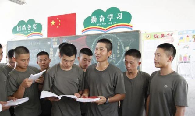 深度解析，為什么不建議報(bào)考國防科技大學(xué)，深度解析，報(bào)考國防科技大學(xué)的潛在考慮與權(quán)衡