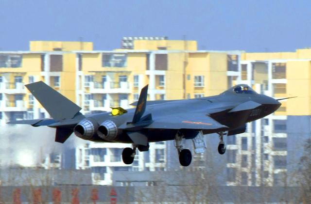 中國殲-22，探索先進戰(zhàn)斗機的卓越性能，中國殲-22，卓越性能的先進戰(zhàn)斗機探索