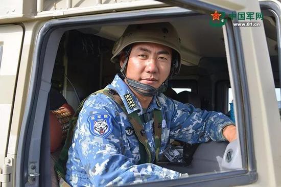 滿廣志現(xiàn)在是什么軍銜？深度解析其軍事生涯及成就，滿廣志的軍銜與軍事生涯，深度解析及成就概覽