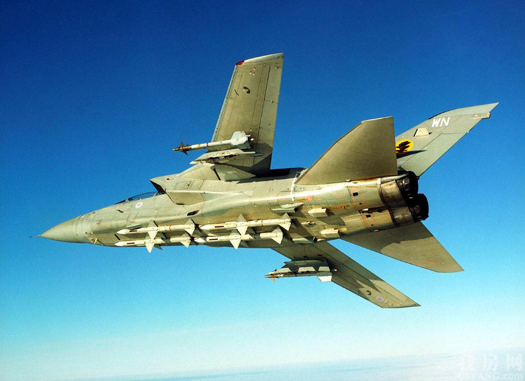 重型戰(zhàn)斗機(jī)，力量與技術(shù)的完美結(jié)合，重型戰(zhàn)斗機(jī)，力量與技術(shù)的巔峰融合