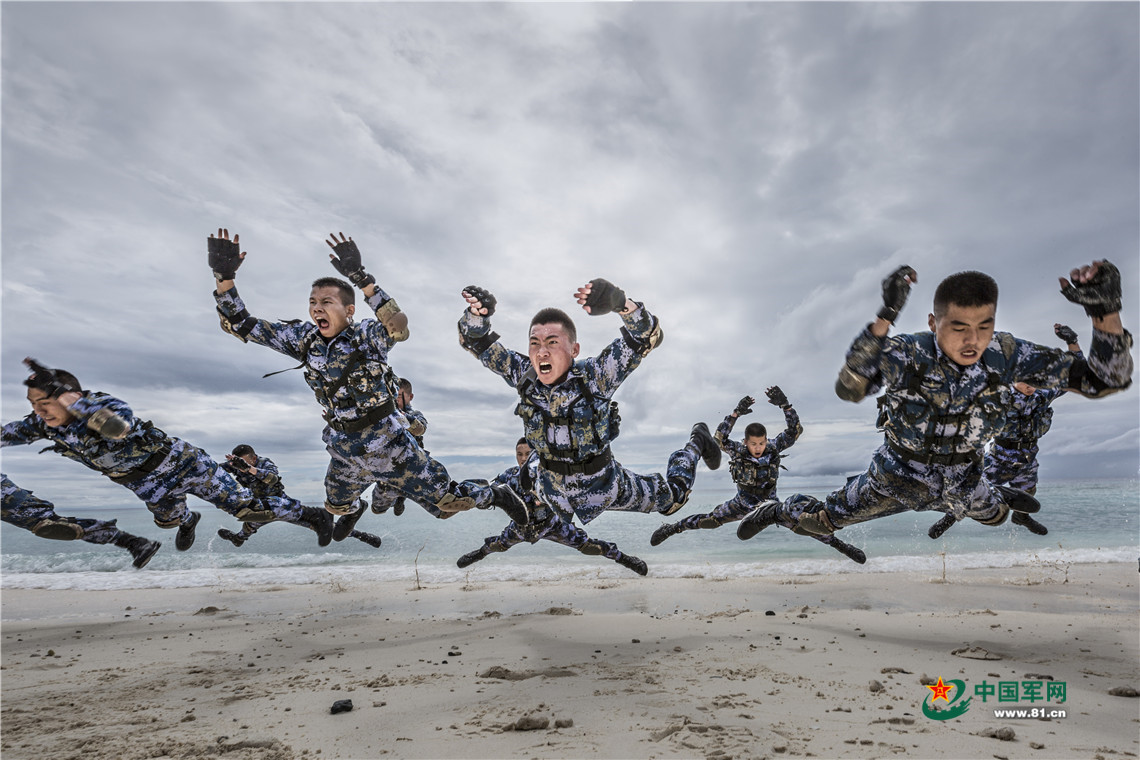 最新軍事圖片高清壁紙，展現(xiàn)現(xiàn)代軍事力量之美，現(xiàn)代軍事力量之美，高清壁紙軍事圖片展示