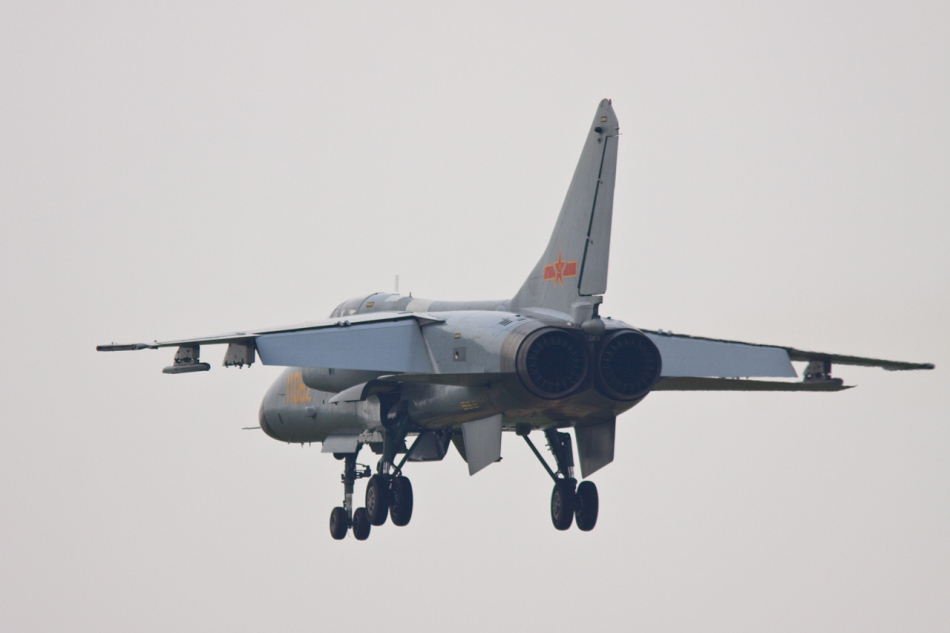 中國飛豹戰(zhàn)機，探索強大戰(zhàn)斗力的前沿科技，中國飛豹戰(zhàn)機，前沿科技鑄就強大戰(zhàn)斗力