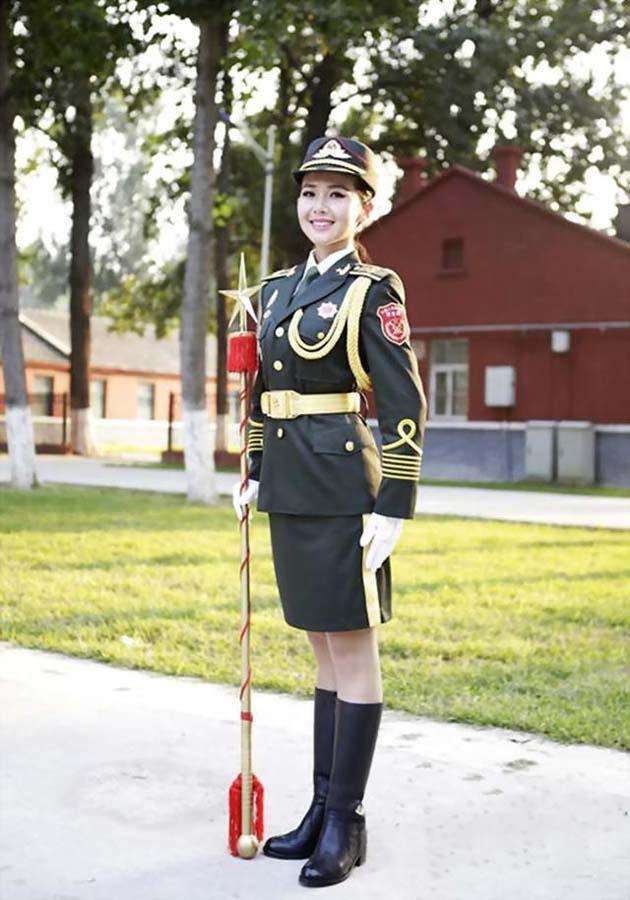 儀仗隊(duì)最美女兵的風(fēng)采與榮耀，儀仗隊(duì)最美女兵的榮耀風(fēng)采