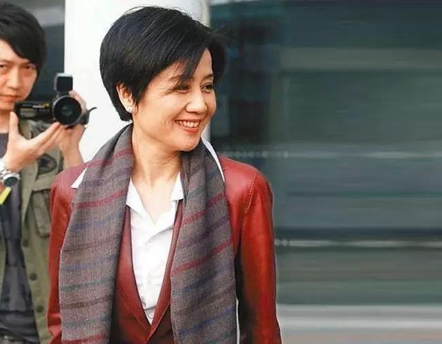 新澳門精準(zhǔn)四肖期期中特公開下載，探索與解析，澳門精準(zhǔn)四肖期期中特解析與探索，公開下載揭秘