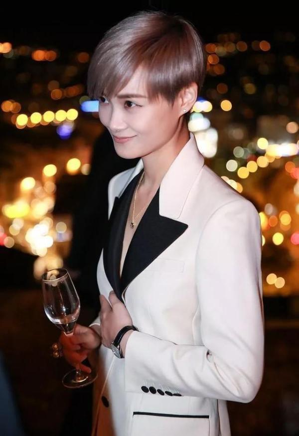 澳門(mén)最準(zhǔn)確最精準(zhǔn)龍門(mén)客棧內(nèi)容解析，澳門(mén)龍門(mén)客棧內(nèi)容深度解析，精準(zhǔn)捕捉細(xì)節(jié)，一覽無(wú)遺