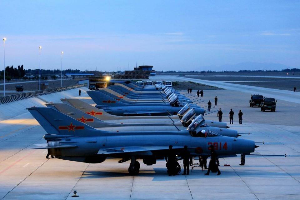 殲七改無人機(jī)的技術(shù)革新與未來應(yīng)用前景展望，殲七改無人機(jī)技術(shù)革新及未來應(yīng)用前景展望