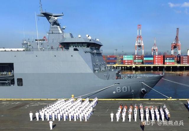 中國(guó)海軍節(jié)閱兵，展現(xiàn)中國(guó)力量的壯麗畫卷——紀(jì)念中國(guó)海軍節(jié)2022年盛大閱兵活動(dòng)，中國(guó)海軍節(jié)盛大閱兵，展現(xiàn)力量與榮耀的壯麗畫卷 2022年紀(jì)念活動(dòng)回顧