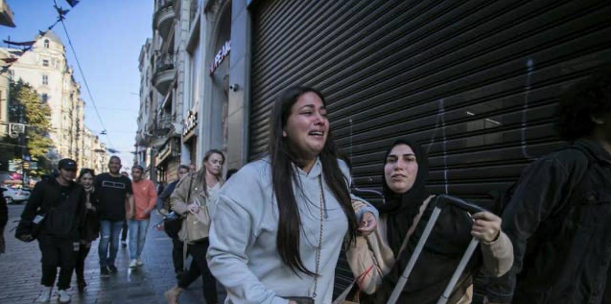 君士坦丁堡英文及其歷史背景，君士坦丁堡的英文名稱及其歷史背景探究