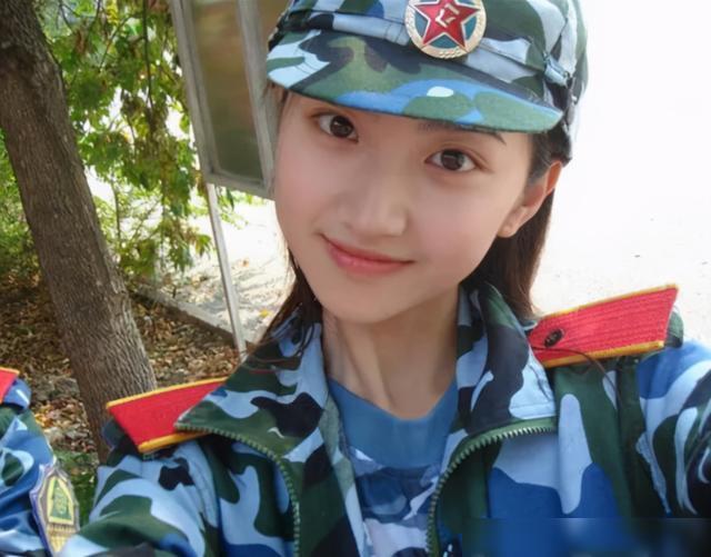 軍事直播間董嘉耀，一位軍事領(lǐng)域的佼佼者，董嘉耀，軍事領(lǐng)域的翹楚，深度解析軍事直播間