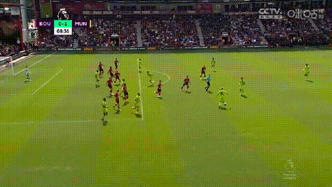 動態(tài)澳彩足球新浪競技風暴，賽場激情與數(shù)據(jù)魅力的完美結合，新浪競技風暴下的澳彩足球動態(tài)，賽場激情與數(shù)據(jù)魅力的交融盛宴