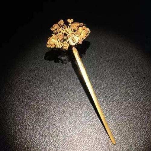 鐵笄盤王中王，一肖中特——揭秘背后的秘密，揭秘鐵笄盤王中王與一肖中特背后的秘密