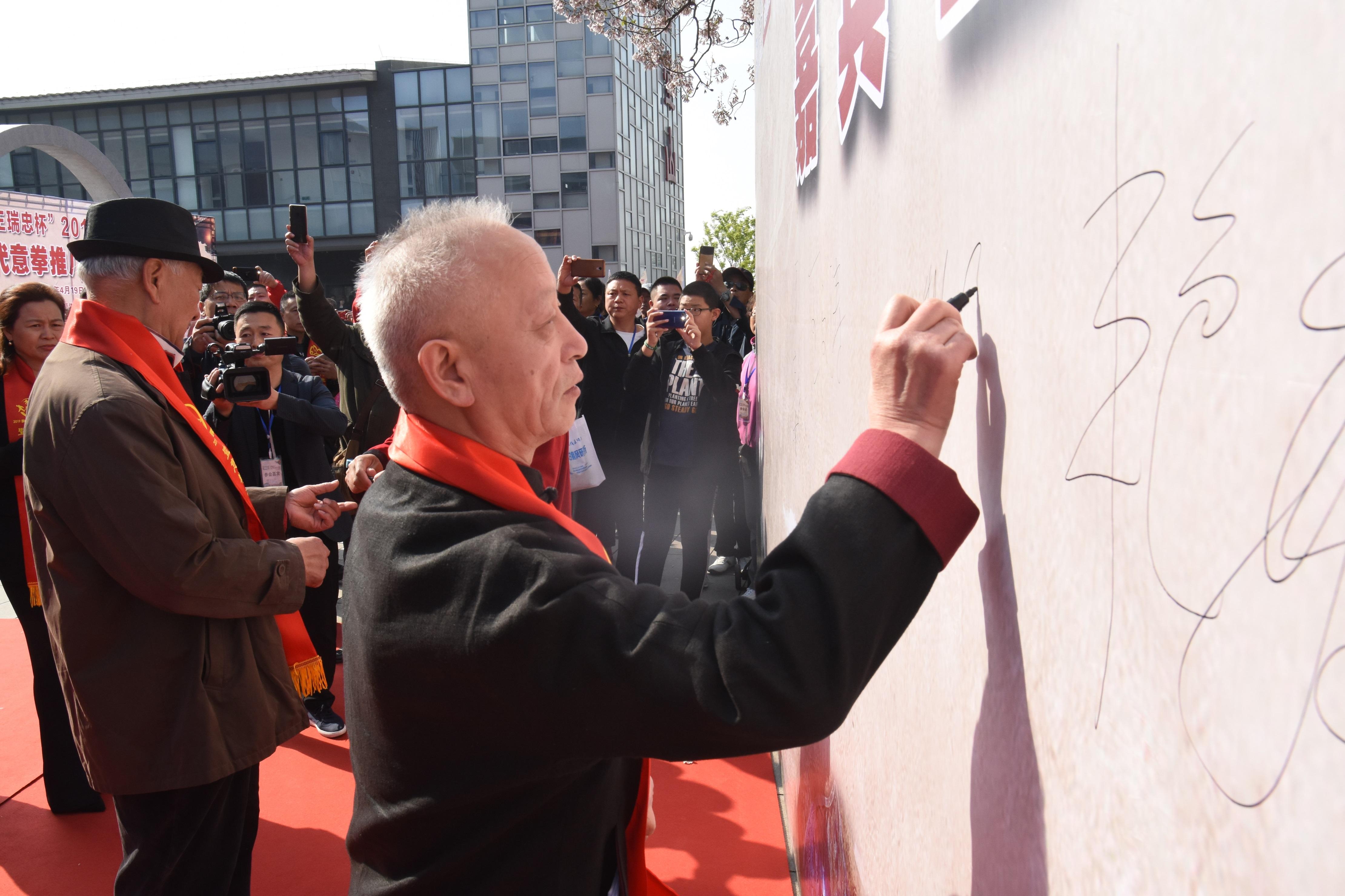 王中王資料一肖論壇，深度解析與SEO優(yōu)化策略，王中王資料一肖論壇，深度解析與SEO優(yōu)化策略全攻略