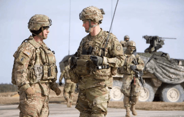 飛揚(yáng)軍事鐵背心微博，深度解析軍事愛好者心中的新寵，飛揚(yáng)軍事鐵背心微博，軍事迷的新寵解析