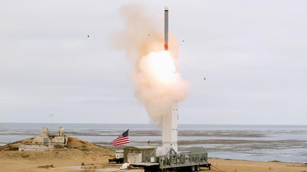 東風(fēng)系列導(dǎo)彈，中國國防力量的驕傲，東風(fēng)系列導(dǎo)彈，中國國防力量的輝煌驕傲