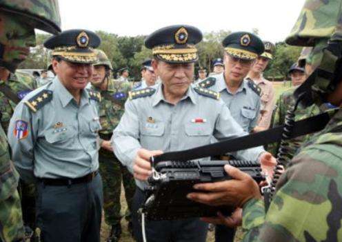 上將配多少警衛(wèi)，軍隊(duì)高級(jí)將領(lǐng)的安全護(hù)衛(wèi)力量解析，軍隊(duì)高級(jí)將領(lǐng)安全護(hù)衛(wèi)力量解析，上將配備多少警衛(wèi)？