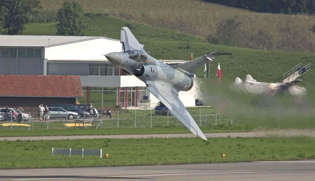 殲8戰(zhàn)斗機(jī)簡介，殲8戰(zhàn)斗機(jī)概覽