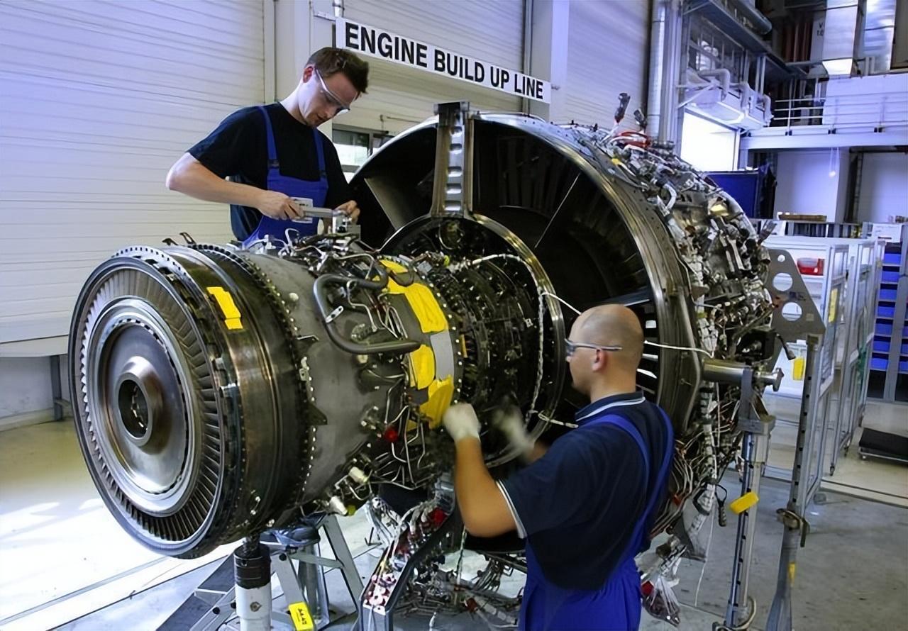 殲-20換裝渦扇-15發(fā)動(dòng)機(jī)，性能飛躍與戰(zhàn)略升級(jí)，殲-20換裝渦扇-15發(fā)動(dòng)機(jī)，性能飛躍與戰(zhàn)略轉(zhuǎn)型