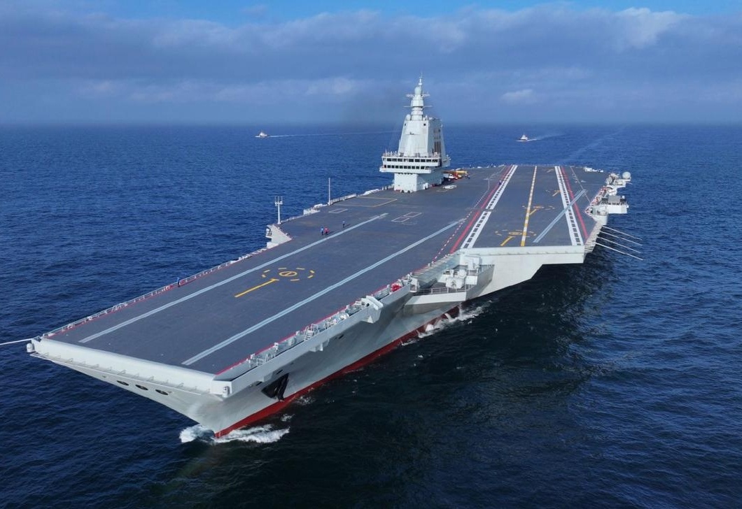 第三艘國產航母最新近照，揭示中國海軍力量的嶄新篇章，中國海軍力量再升級，第三艘國產航母最新近照揭示嶄新篇章