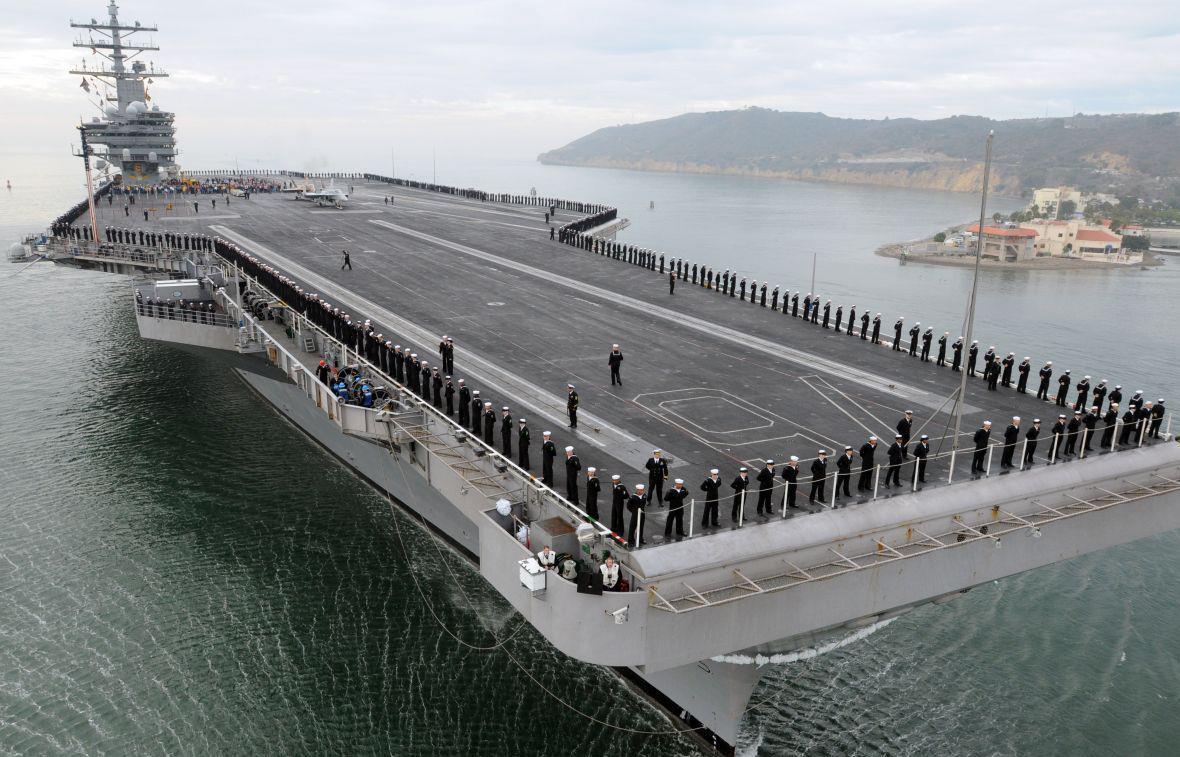 重磅！揭秘即將服役的12萬噸航母，實(shí)力與未來展望，揭秘，新一代12萬噸航母實(shí)力與未來展望