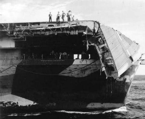 航母怕海嘯嗎——深度解析海嘯對航母的影響，航母是否懼怕海嘯？深度探究海嘯對航母的影響。