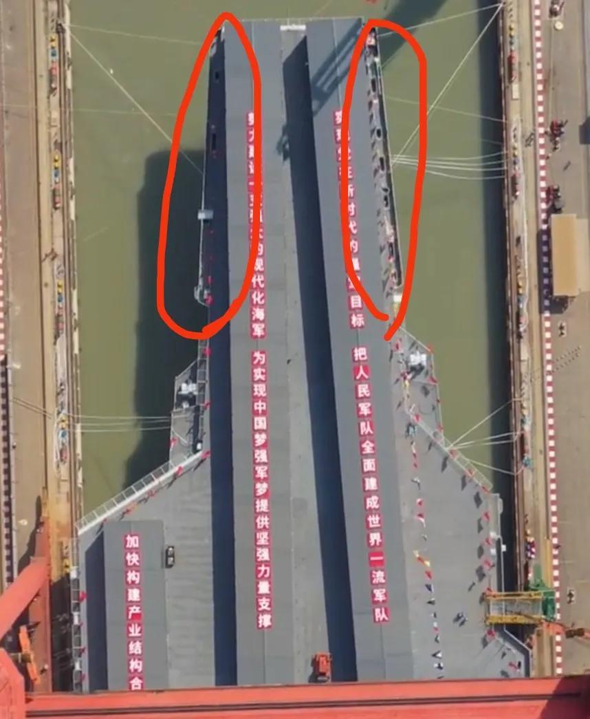 揭秘福建艦的真實(shí)排水量，是否只有傳聞中的8萬噸？，揭秘福建艦排水量真相，傳聞中的8萬噸是否準(zhǔn)確？