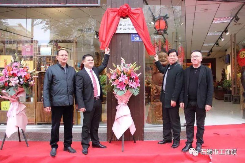 澳門正版掛牌，探索其背后的故事與重要性，澳門正版掛牌，背后的故事與重要性探索