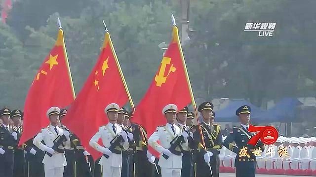 慶祝中國人民解放軍建軍七十周年大閱兵，完整視頻回顧，中國人民解放軍建軍七十周年大閱兵全景回顧，榮耀瞬間，震撼心靈！