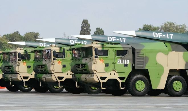鷹擊-21與東風(fēng)-17，誰更勝一籌？，鷹擊-21與東風(fēng)-17性能對比，誰的技術(shù)更勝一籌？