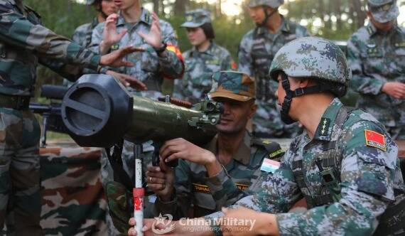 中國鳳凰網(wǎng)軍事，深度解析與全方位關(guān)注，中國鳳凰網(wǎng)軍事深度解析與全方位關(guān)注報(bào)道