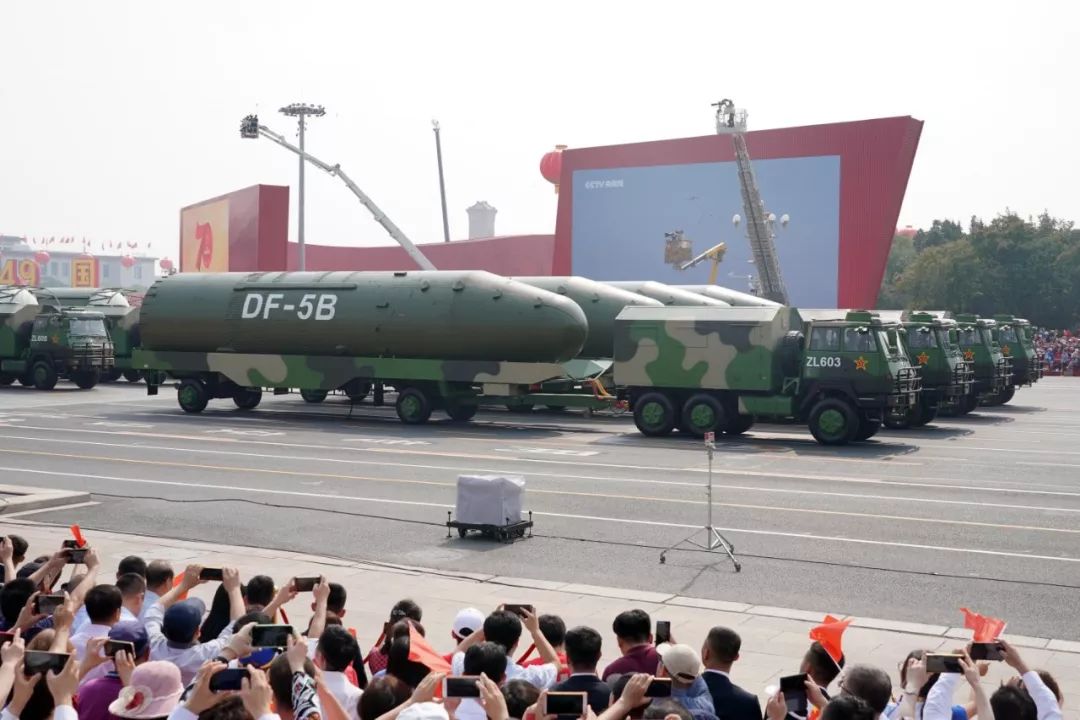 國慶閱兵視頻，回顧盛況，領(lǐng)略國家力量，國慶閱兵盛況回顧，國家力量展現(xiàn)風采