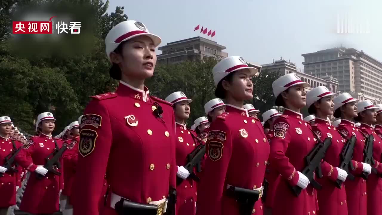 中國(guó)儀仗隊(duì)女兵驚艷全場(chǎng)視頻，風(fēng)采展現(xiàn)與背后故事，中國(guó)儀仗隊(duì)女兵驚艷全場(chǎng)，風(fēng)采展現(xiàn)背后的故事