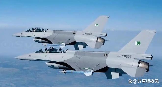 中國六代機(jī)首飛，探索未來的航空奇跡，中國六代機(jī)首飛成功，探索航空未來的奇跡之旅