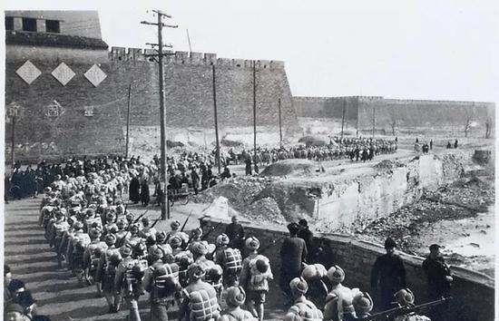 解放軍是否已經(jīng)進(jìn)入臺(tái)灣海峽？深度解析與理解，解放軍是否已進(jìn)駐臺(tái)灣海峽？深度探討與解析