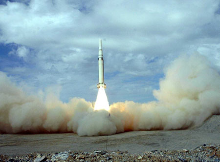 東風(fēng)21導(dǎo)彈，解析其技術(shù)特點(diǎn)與戰(zhàn)略意義，東風(fēng)21導(dǎo)彈，技術(shù)特性與戰(zhàn)略意義的深度解析