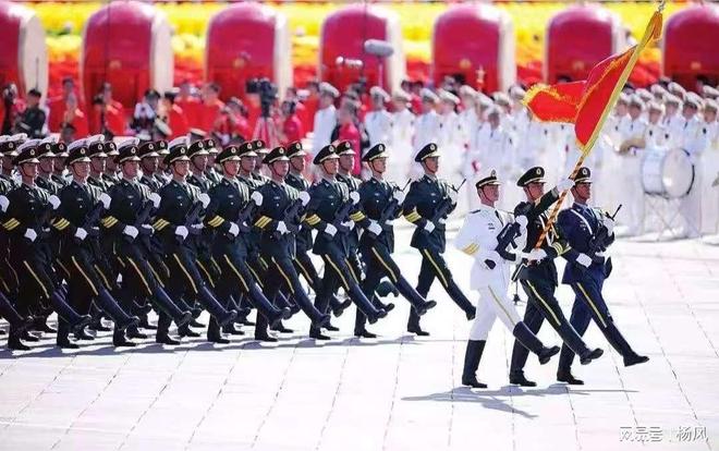 震撼全球，2019年國慶閱兵完整版回顧，震撼全球，2019年國慶閱兵全景回顧