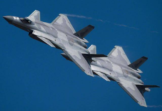 殲-20服役數(shù)量揭秘，中國空軍隱身戰(zhàn)斗機(jī)的蓬勃發(fā)展，揭秘殲-20服役數(shù)量，中國空軍隱身戰(zhàn)斗機(jī)蓬勃發(fā)展態(tài)勢