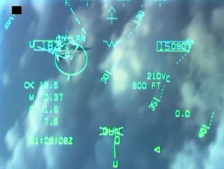 美國(guó)為什么選擇銷(xiāo)售F-35而非F-22，深入解析背后的原因，美國(guó)選擇銷(xiāo)售F-35而非F-22的原因深度解析