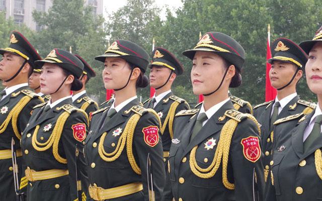 三軍儀仗隊(duì)最漂亮的女兵，閃耀的榮光與堅(jiān)韌的精神，三軍儀仗隊(duì)最美女兵，榮光與堅(jiān)韌的閃耀精神