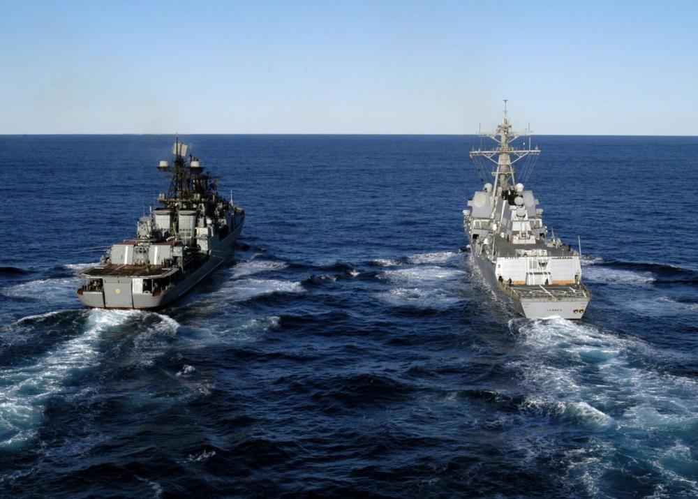 美航母向中俄艦群疾馳，背后的戰(zhàn)略意圖與全球影響分析，美航母向中俄艦群方向行動(dòng)，戰(zhàn)略意圖與全球影響深度解析