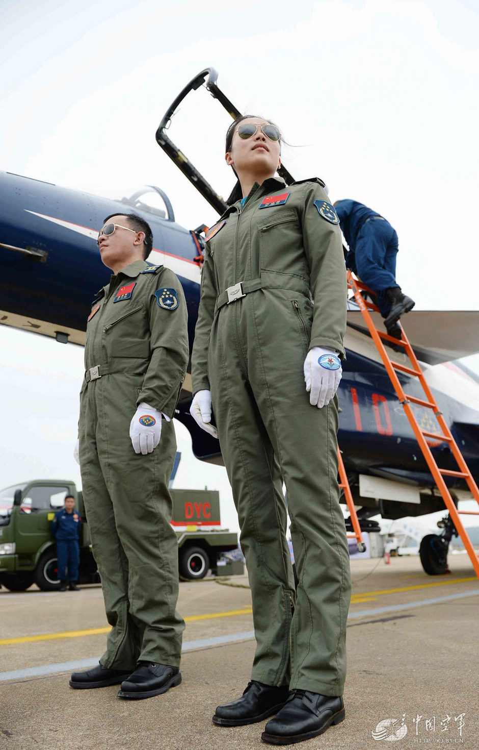 揭秘殲-10女飛行員神秘事件，真相探尋與反思，揭秘殲-10女飛行員神秘事件，探尋真相與反思之路