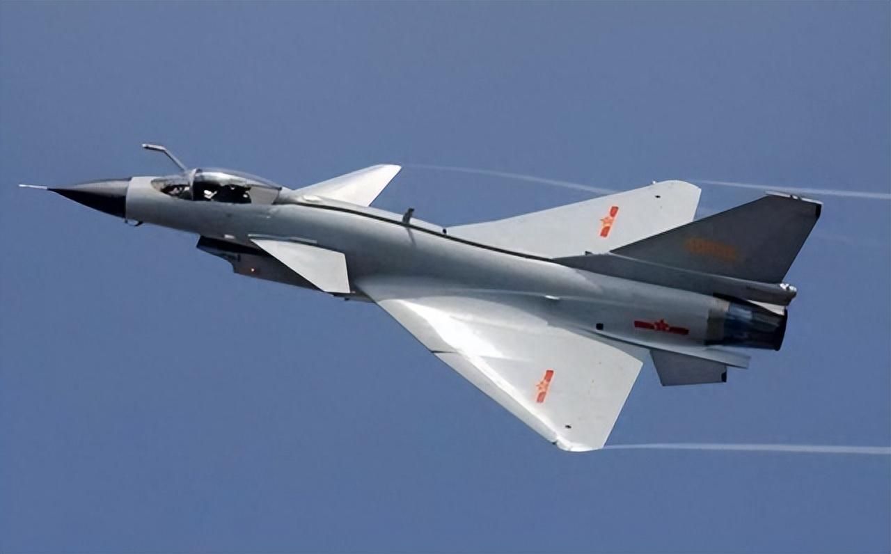 中國引進殲-10C戰(zhàn)機，空中力量的新篇章，中國引進殲-10C戰(zhàn)機，開啟空中力量新篇章