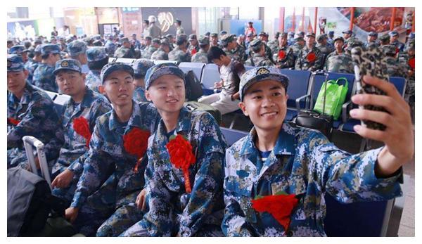 揭秘兩年義務(wù)兵的真實(shí)生活，揭秘，兩年義務(wù)兵的真實(shí)軍旅生活