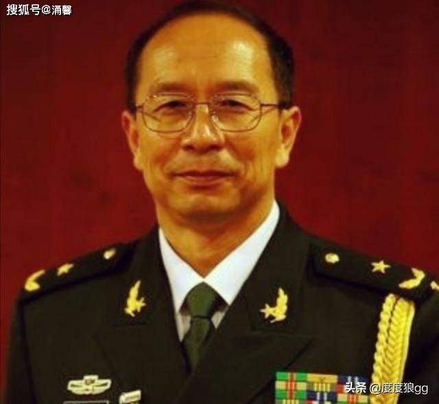 部隊(duì)晉升至少將，厲害與否的探討，部隊(duì)晉升至少將，晉升背后的實(shí)力與影響探討