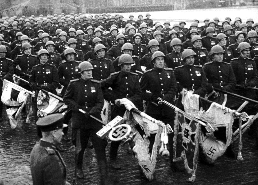 俄羅斯勝利日閱兵，傳統(tǒng)慶典與軍事力量的展示，俄羅斯勝利日閱兵，傳統(tǒng)慶典與軍事力量的完美結(jié)合