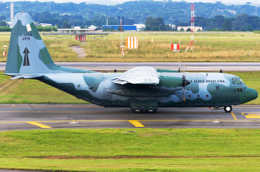 小型運(yùn)輸機(jī)的優(yōu)勢(shì)與應(yīng)用前景展望，小型運(yùn)輸機(jī)的優(yōu)勢(shì)及未來(lái)應(yīng)用前景展望