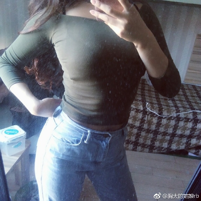 胸大的姑娘，探索美的新視角，胸大的姑娘視角下的美麗新探索