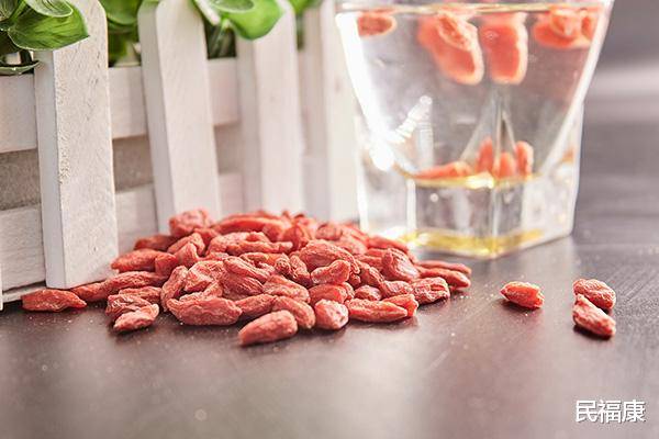 枸杞雖好，三種人堅決不能吃枸杞，三種人群慎食枸杞，枸杞禁忌須知